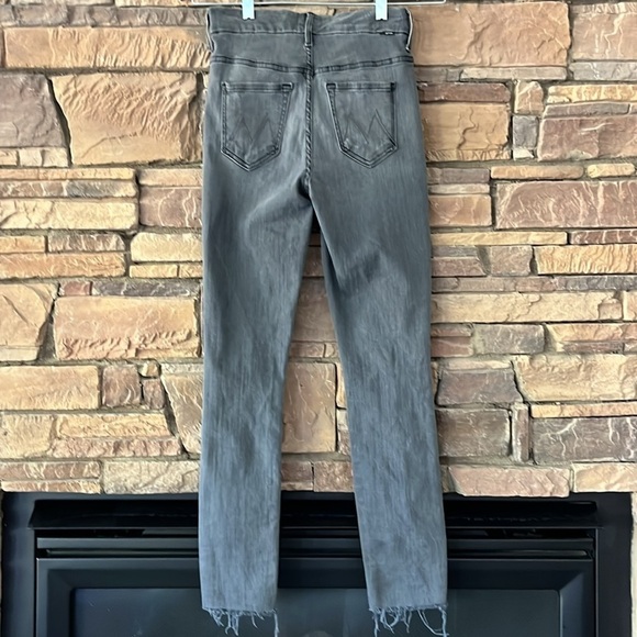 NWT MOTHER High Waisted Looker Ankle Fray Jeans! - Picture 8 of 8
